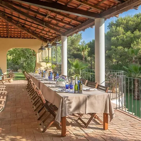 Casa Nova Estate Semesterbostad