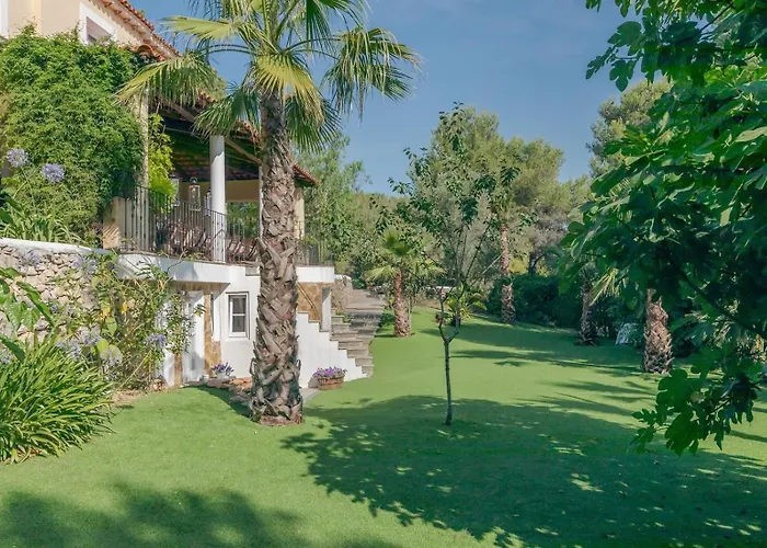 Casa Nova Estate * סיטגס